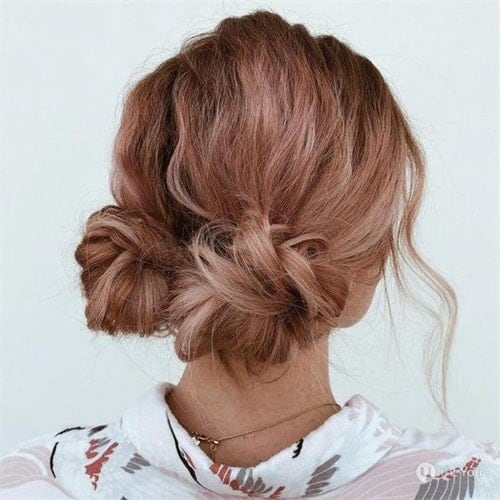 Low-space bun hairstyle