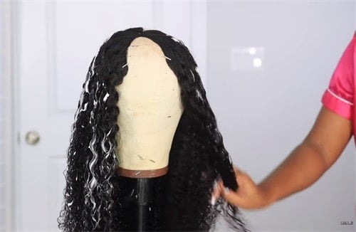 How to style a v part wig?