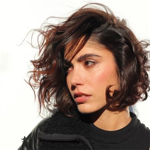 How to style the Baroque bob haircut?