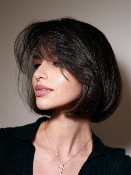 What are the benefits of a Baroque bob haircut?