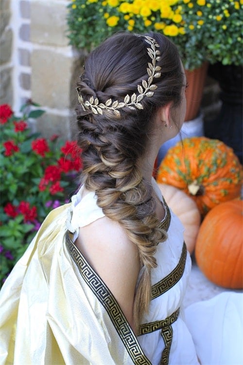 Glam goddess Greek hairstyle