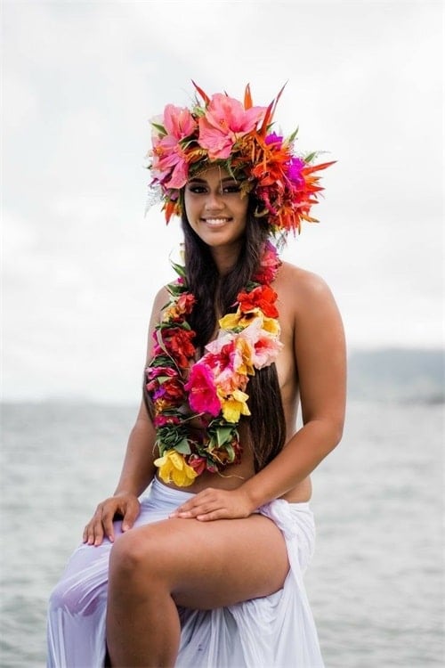 What is Hawaiian hairstyle?