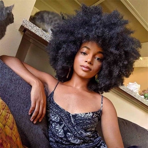 African hair has a thicker, tighter frizz pattern