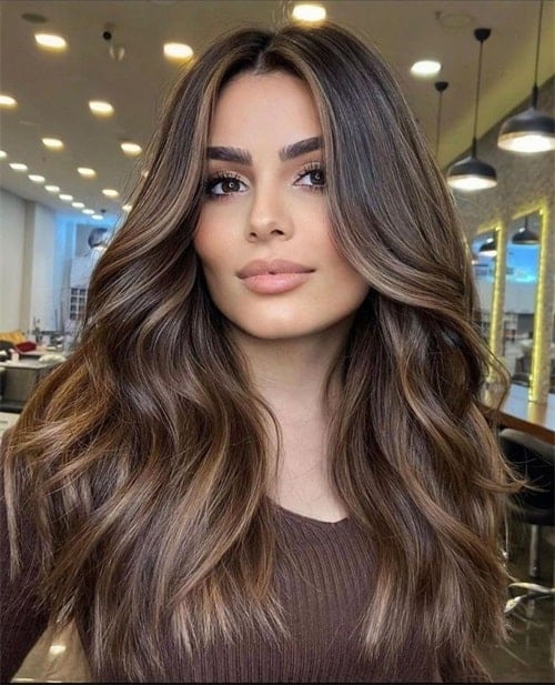 Who is the best for candlelit brunette hair color?