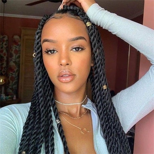 What is the difference between Senegalese twists and regular twists?